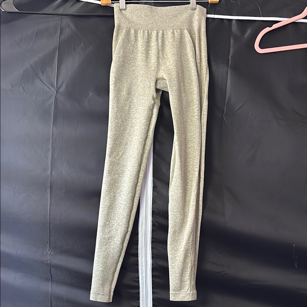 Gymshark Gold Leggings Comfortable Fit